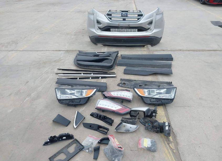 Photo 12 of 2018 Ford Edge TITANIUM (VIN 2FMPK3K90JBB43421)