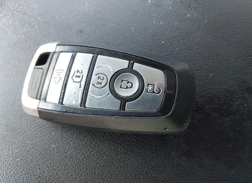 Photo 11 of 2020 Ford Edge TITANIUM (VIN 2FMPK3K90LBA15697)