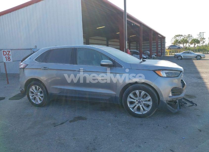 Photo 13 of 2020 Ford Edge TITANIUM (VIN 2FMPK3K91LBA71941)