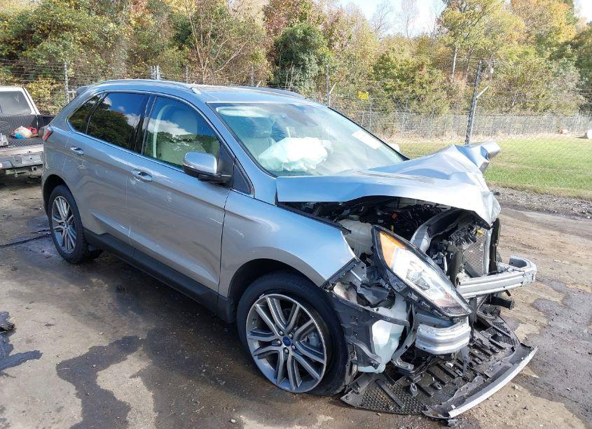 2020 Ford Edge TITANIUM (VIN 2FMPK3K91LBB45729) main photo