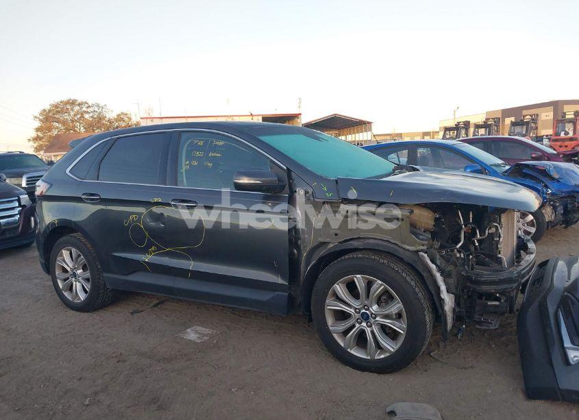 Photo 14 of 2020 Ford Edge TITANIUM (VIN 2FMPK3K93LBA71925)