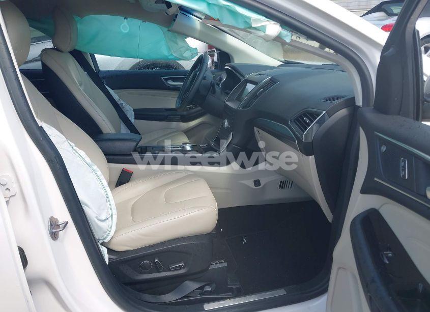 Photo 5 of 2019 Ford Edge TITANIUM (VIN 2FMPK3K95KBB94639)