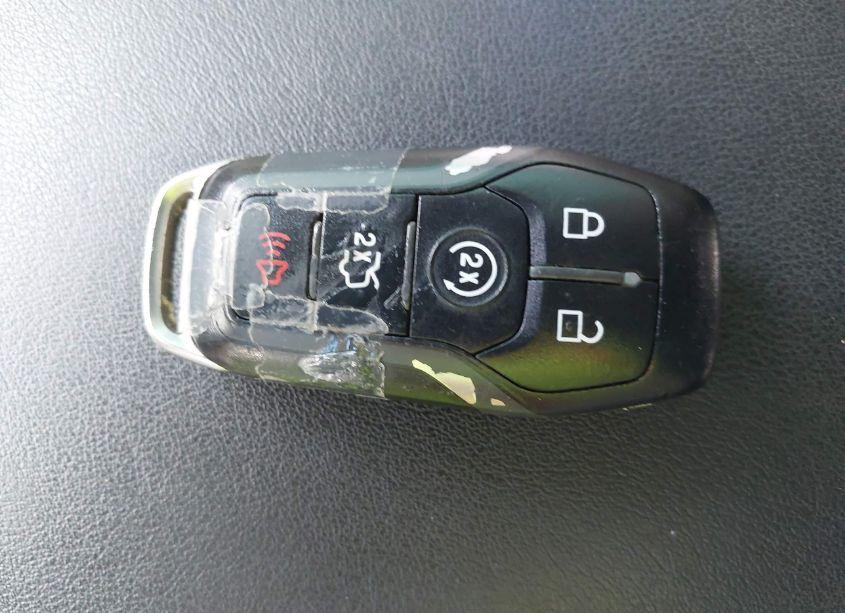 Photo 11 of 2016 Ford Edge TITANIUM (VIN 2FMPK3K96GBB23781)