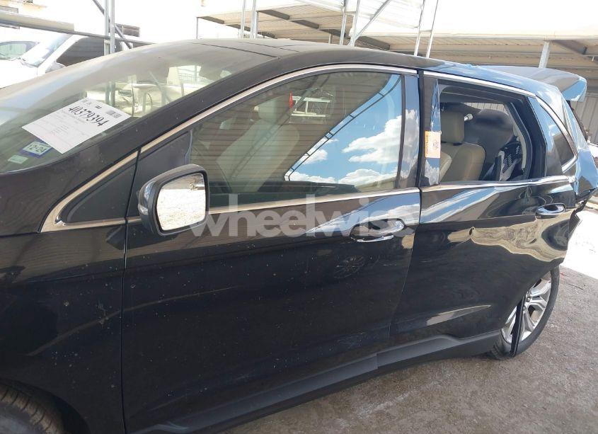 Photo 14 of 2020 Ford Edge TITANIUM (VIN 2FMPK3K96LBA55637)