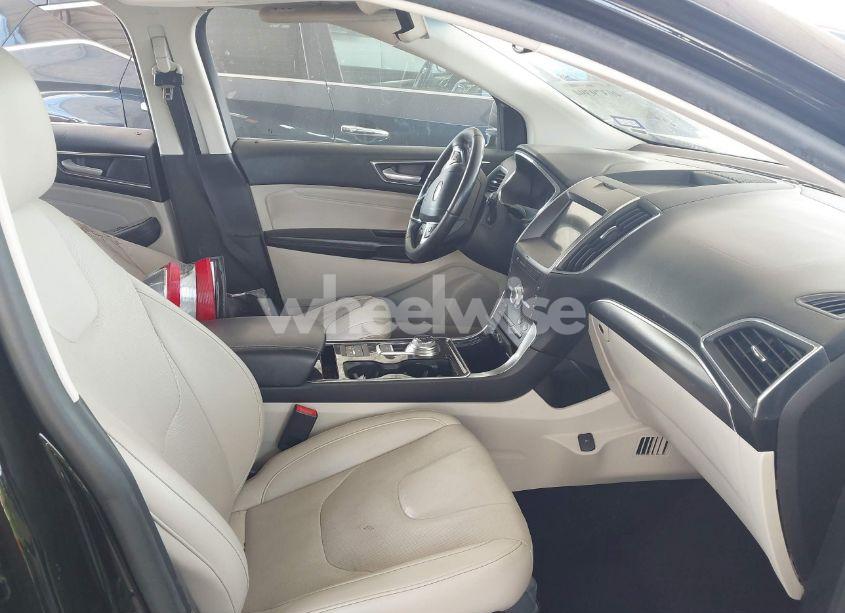 Photo 5 of 2020 Ford Edge TITANIUM (VIN 2FMPK3K96LBA55637)