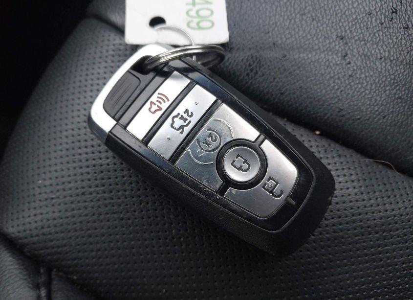 Photo 11 of 2019 Ford Edge TITANIUM (VIN 2FMPK3K98KBC07061)