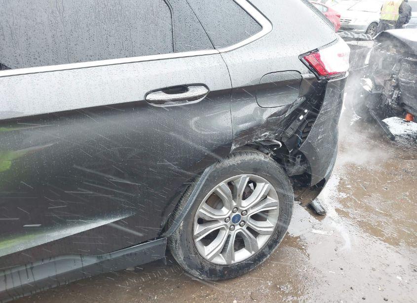 Photo 6 of 2019 Ford Edge TITANIUM (VIN 2FMPK3K98KBC07061)