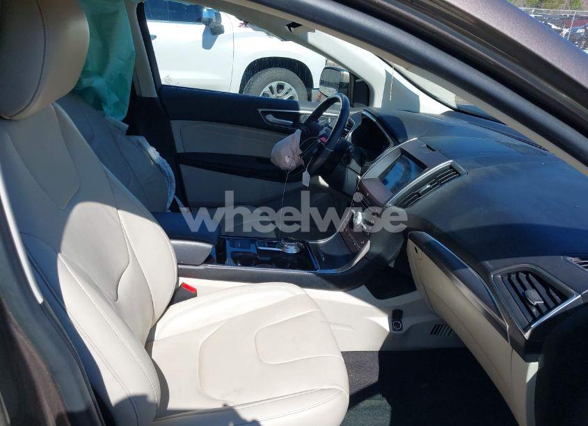 Photo 5 of 2019 Ford Edge TITANIUM (VIN 2FMPK3K98KBC64425)