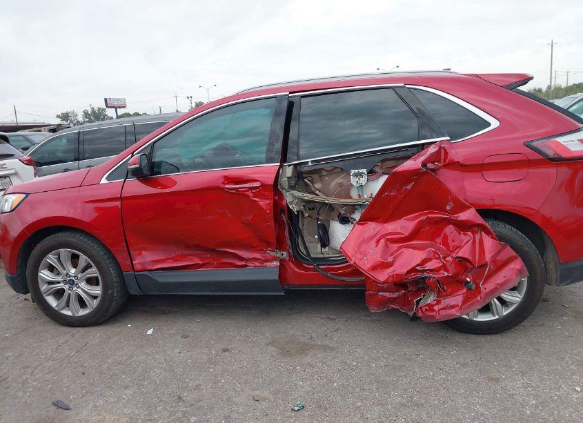 Photo 14 of 2020 Ford Edge TITANIUM (VIN 2FMPK3K99LBA96618)