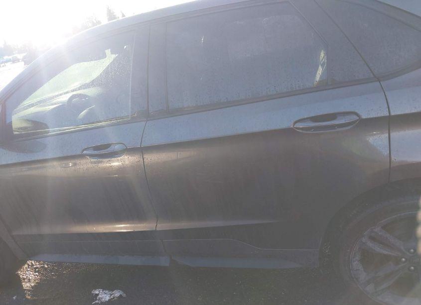 Photo 15 of 2019 Ford Edge ST (VIN 2FMPK4AP0KBB28070)