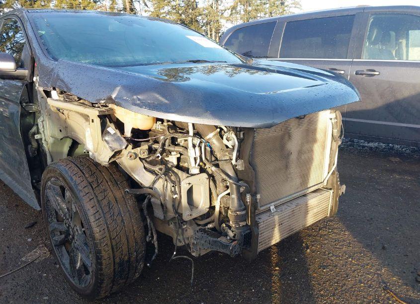 Photo 6 of 2019 Ford Edge ST (VIN 2FMPK4AP0KBB28070)