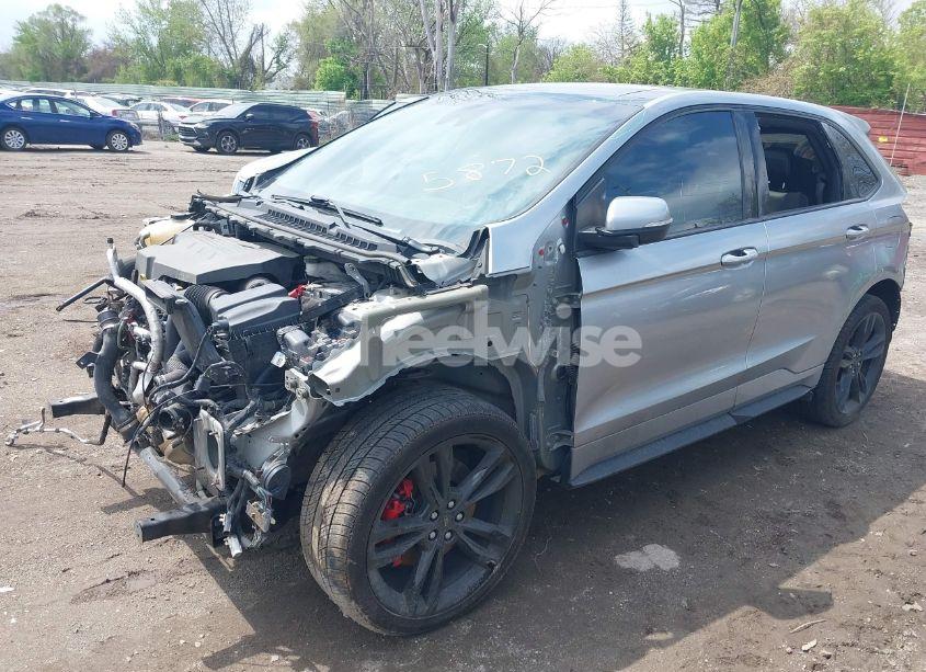 Photo 2 of 2020 Ford Edge ST (VIN 2FMPK4AP0LBA05872)