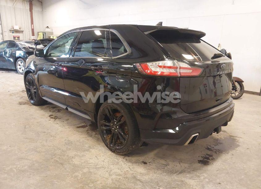 Photo 3 of 2022 Ford Edge ST (VIN 2FMPK4AP1NBA02790)