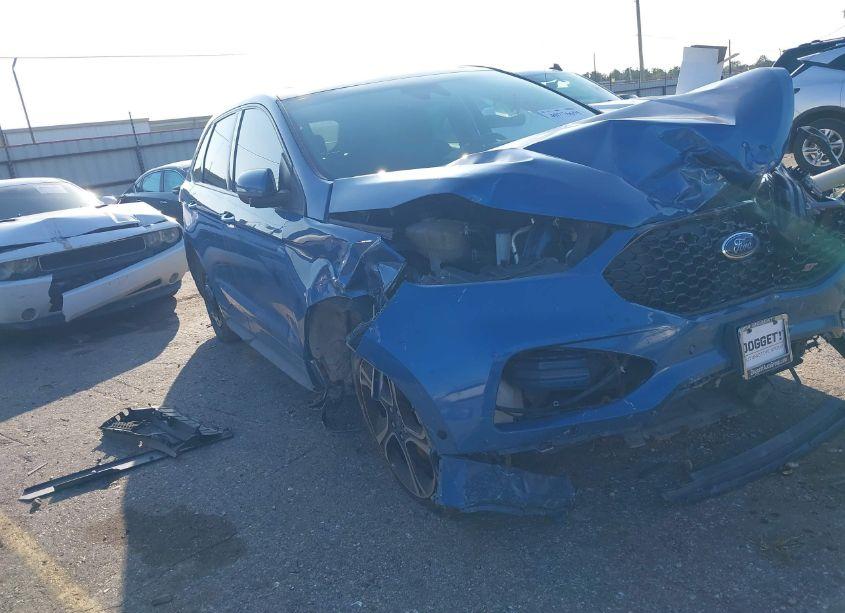 2020 Ford Edge ST (VIN 2FMPK4AP3LBA10936) main photo