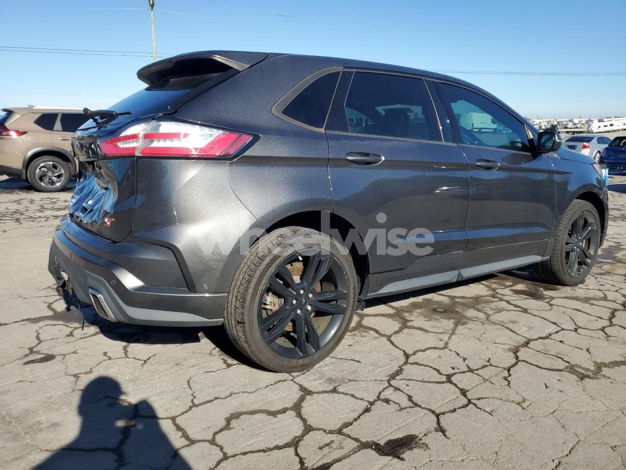 Photo 3 of 2020 FORD EDGE ST N/A (VIN 2FMPK4AP3LBB56110)