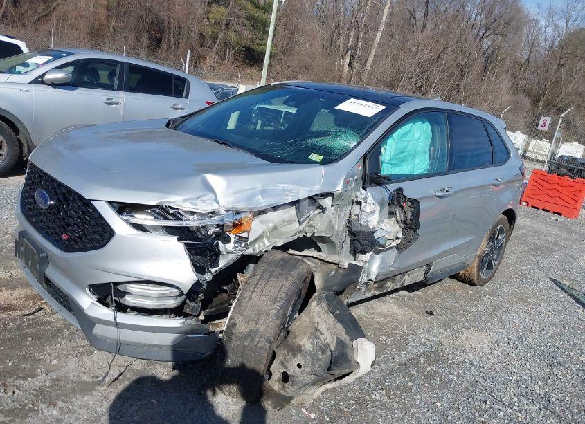 Photo 2 of 2019 Ford Edge ST (VIN 2FMPK4AP4KBB47334)