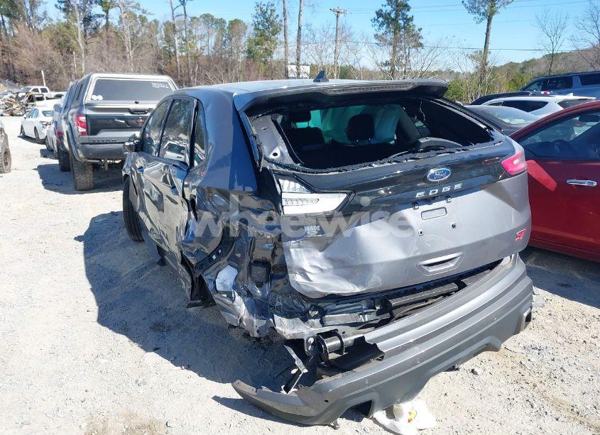 Photo 3 of 2021 Ford Edge ST (VIN 2FMPK4AP6MBA33709)
