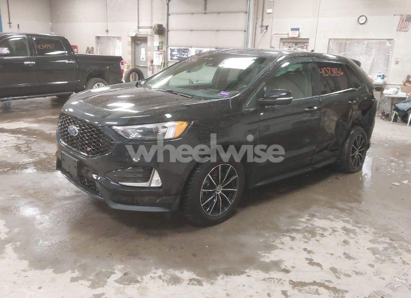 Photo 2 of 2023 Ford Edge ST (VIN 2FMPK4AP6PBA06398)