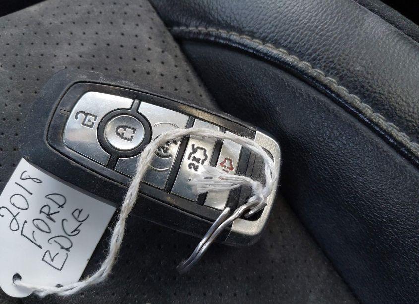 Photo 11 of 2018 Ford Edge SPORT (VIN 2FMPK4AP7JBB80813)