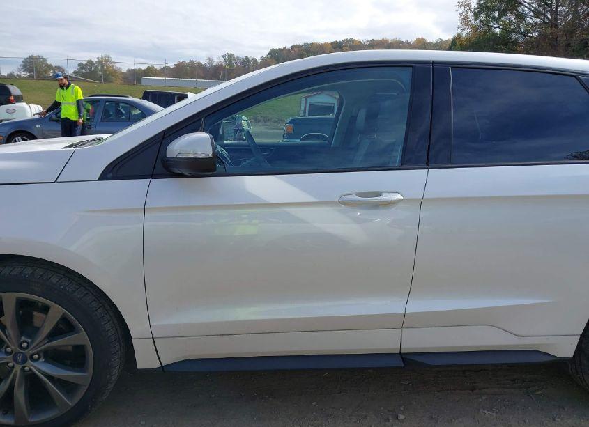 Photo 14 of 2018 Ford Edge SPORT (VIN 2FMPK4AP7JBC18377)