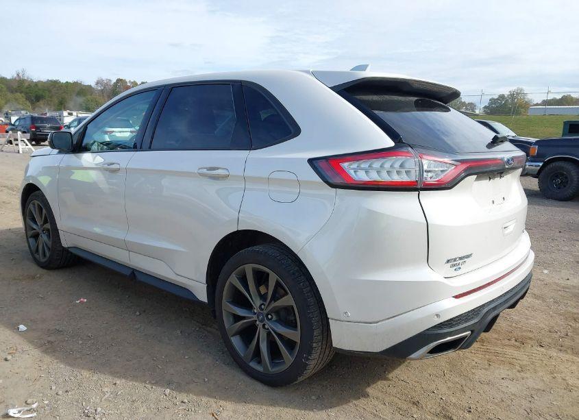 Photo 3 of 2018 Ford Edge SPORT (VIN 2FMPK4AP7JBC18377)