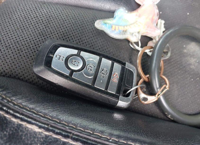 Photo 11 of 2019 Ford Edge ST (VIN 2FMPK4AP7KBB97130)