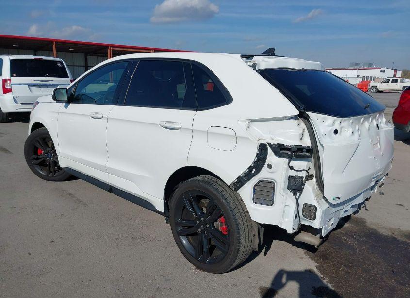 Photo 3 of 2022 Ford Edge ST (VIN 2FMPK4AP7NBA62721)