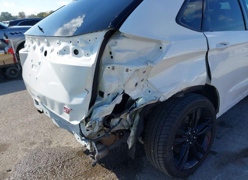 Photo 6 of 2022 Ford Edge ST (VIN 2FMPK4AP7NBA62721)