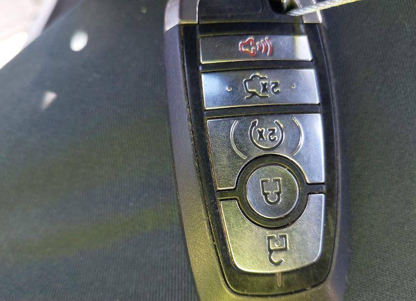 Photo 11 of 2017 Ford Edge SPORT (VIN 2FMPK4AP8HBB60967)