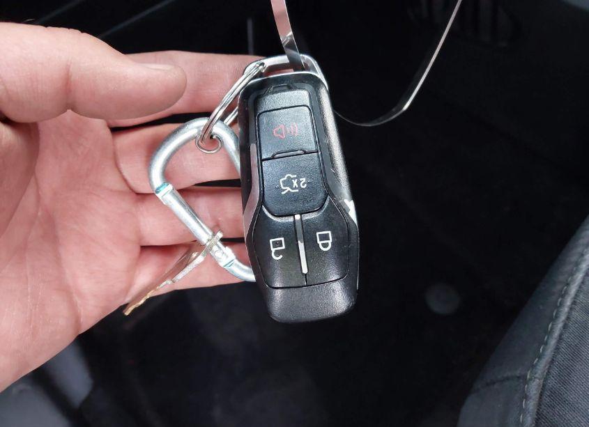 Photo 11 of 2016 Ford Edge SE (VIN 2FMPK4G90GBB71761)