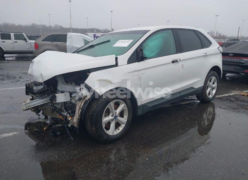 Photo 2 of 2018 Ford Edge SE (VIN 2FMPK4G90JBC09092)