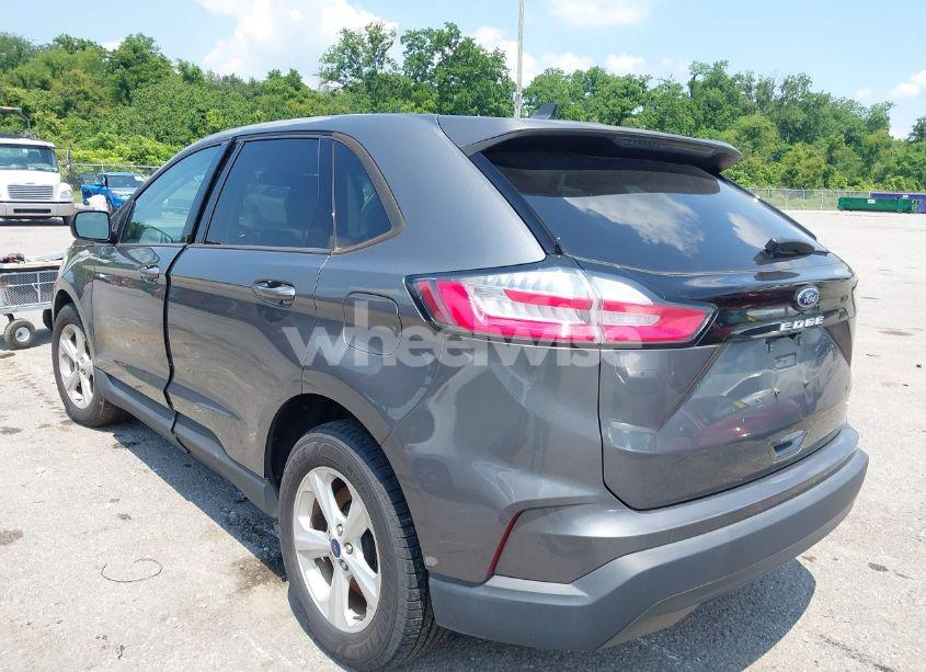 Photo 3 of 2022 Ford Edge SE (VIN 2FMPK4G90NBA64707)