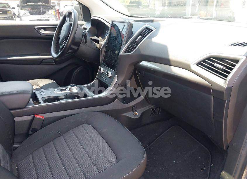 Photo 5 of 2022 Ford Edge SE (VIN 2FMPK4G90NBA64707)