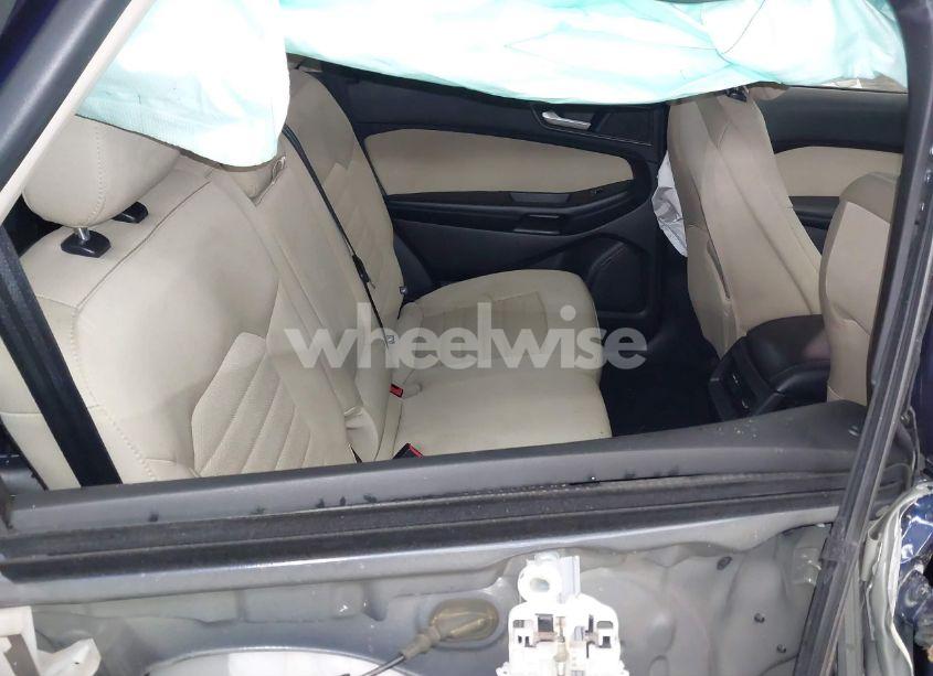 Photo 8 of 2016 Ford Edge SE (VIN 2FMPK4G91GBB83921)