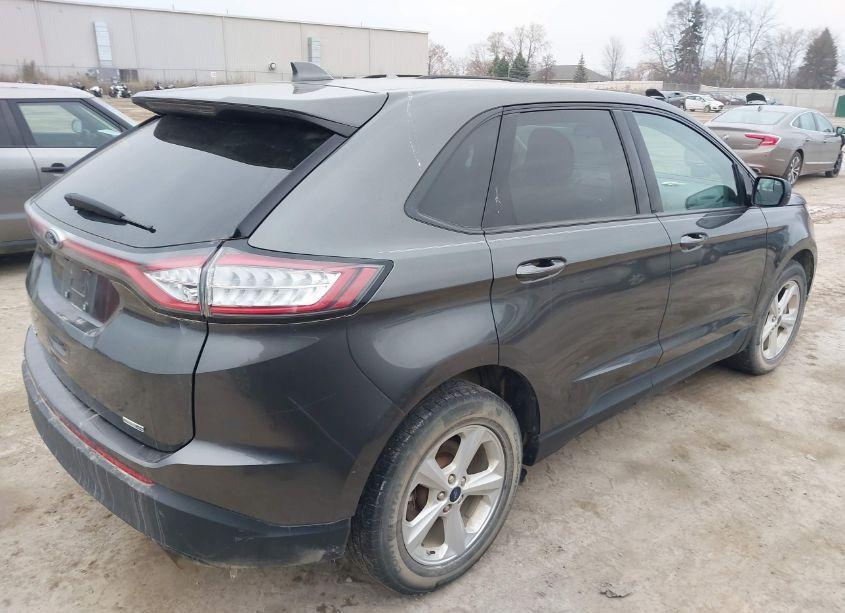 Photo 4 of 2018 Ford Edge SE (VIN 2FMPK4G91JBC00045)