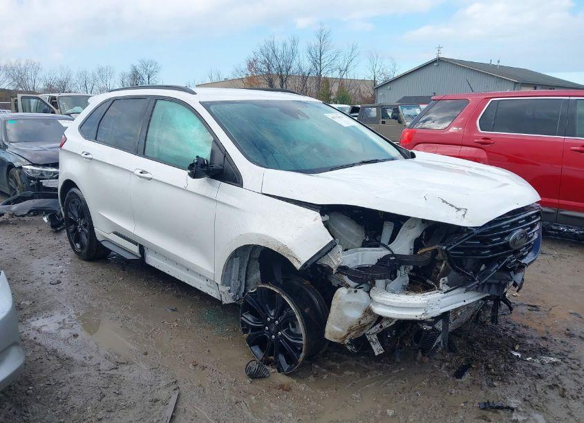 2023 Ford Edge SE (VIN 2FMPK4G91PBA06995) main photo