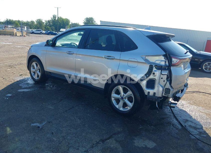 Photo 3 of 2016 Ford Edge SE (VIN 2FMPK4G92GBC26257)