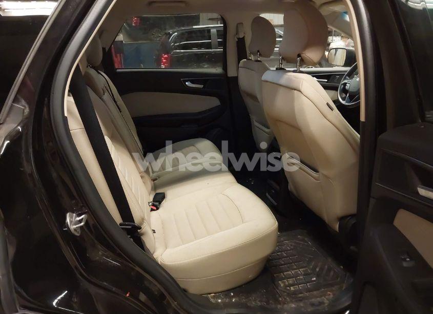 Photo 8 of 2019 Ford Edge SE (VIN 2FMPK4G92KBC39891)