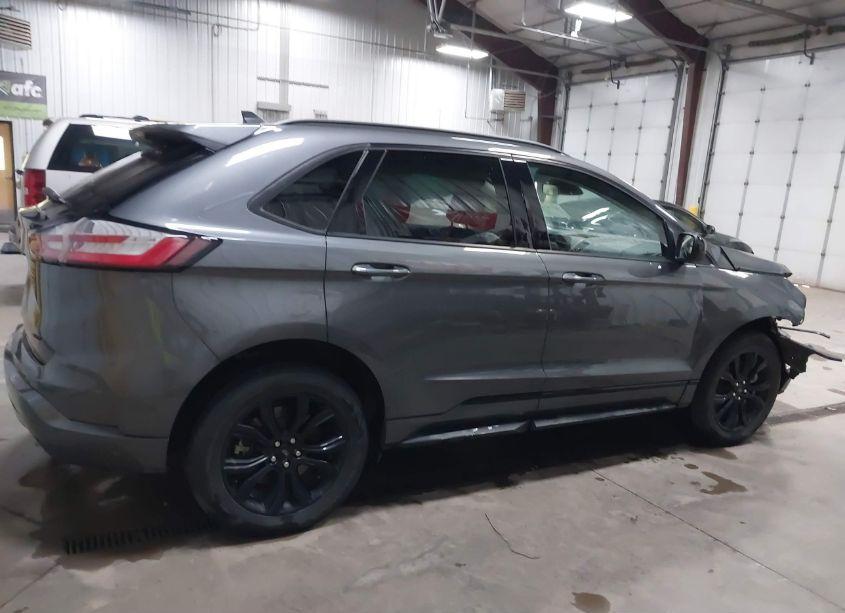 Photo 13 of 2022 Ford Edge SE (VIN 2FMPK4G92NBB09226)