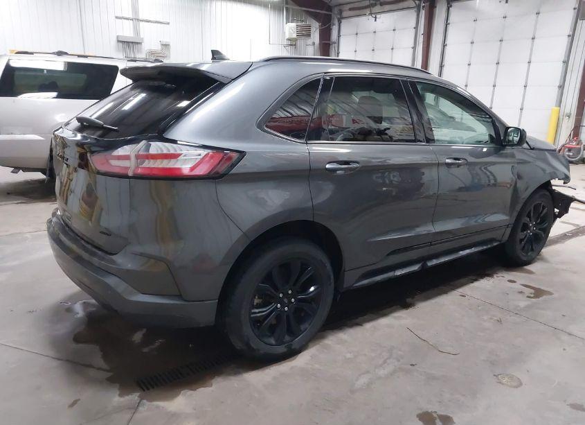 Photo 4 of 2022 Ford Edge SE (VIN 2FMPK4G92NBB09226)