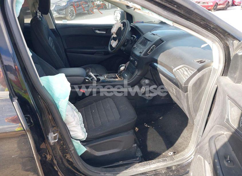 Photo 5 of 2018 Ford Edge SE (VIN 2FMPK4G93JBC57122)