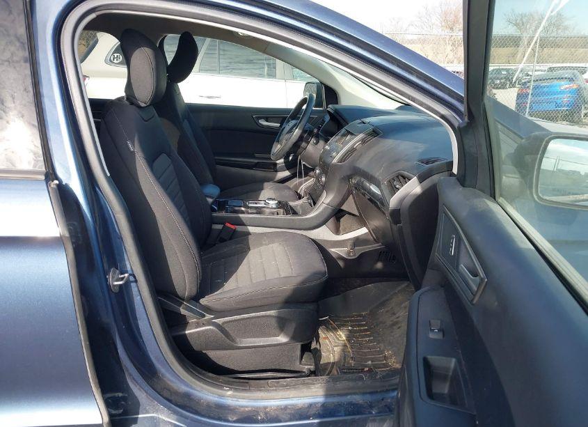 Photo 5 of 2019 Ford Edge SE (VIN 2FMPK4G93KBB09652)