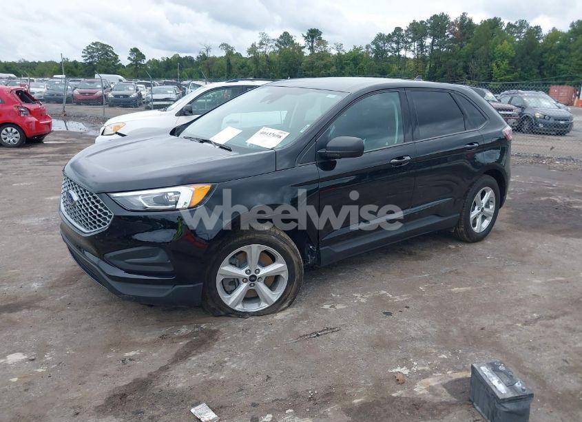 Photo 2 of 2023 Ford Edge SE (VIN 2FMPK4G93PBA53414)