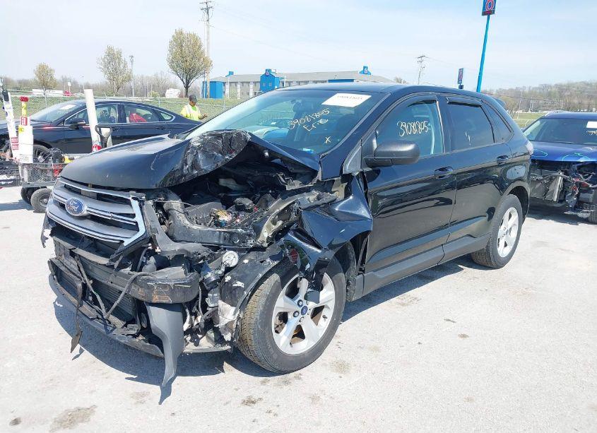 Photo 2 of 2016 Ford Edge SE (VIN 2FMPK4G94GBC13851)