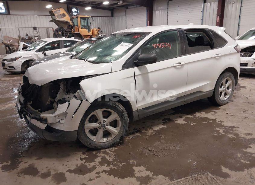 Photo 2 of 2018 Ford Edge SE (VIN 2FMPK4G94JBC45500)