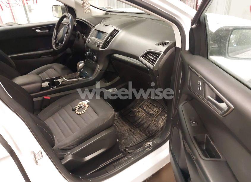 Photo 5 of 2018 Ford Edge SE (VIN 2FMPK4G94JBC45500)