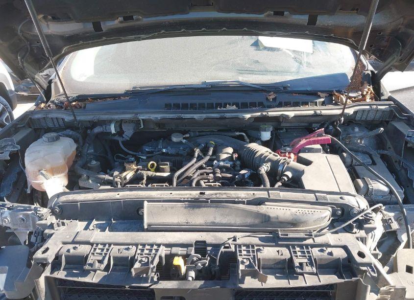 Photo 10 of 2019 Ford Edge SE (VIN 2FMPK4G94KBB24810)