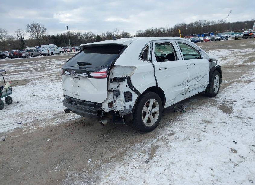 Photo 4 of 2019 Ford Edge SE (VIN 2FMPK4G94KBC03331)