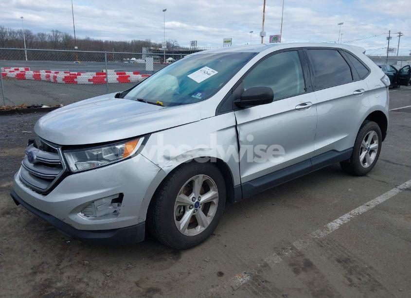 Photo 2 of 2016 Ford Edge SE (VIN 2FMPK4G95GBC10229)