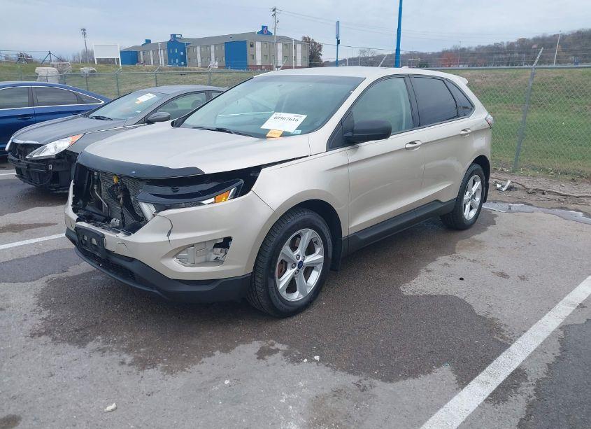 Photo 2 of 2017 Ford Edge SE (VIN 2FMPK4G95HBC64065)
